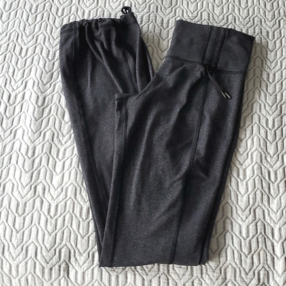lululemon athletica Pants - 45. Lululemon Grey Leggings Size 6